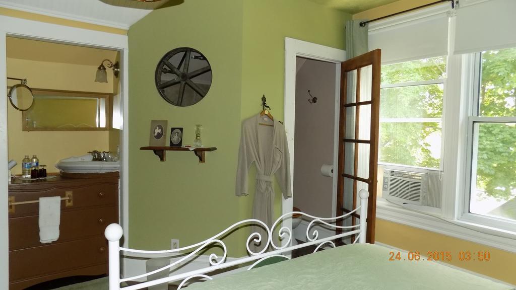 A L'Ancestrale B&B Magog Dış mekan fotoğraf