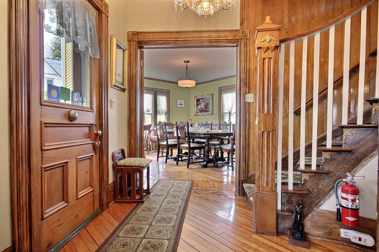 A L'Ancestrale B&B Magog Dış mekan fotoğraf