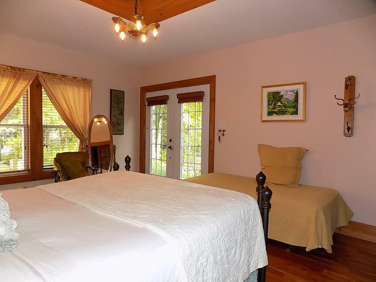 A L'Ancestrale B&B Magog Dış mekan fotoğraf